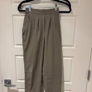Lululemon Pleated Pant
